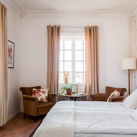Wij Traedgardar Hotel Ockelbo ภายนอก รูปภาพ